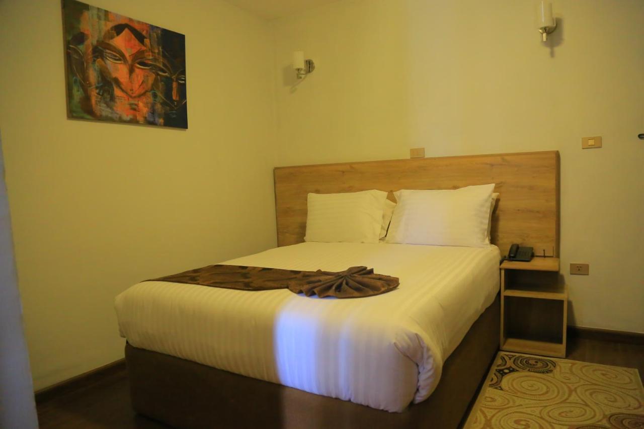 Black Horse Hotel Apartment Adís Abeba Exterior foto